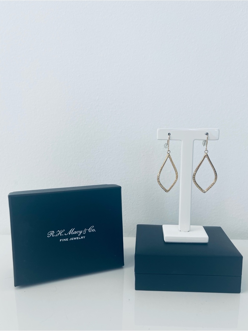 14K Gold New Hoop Earrings R.H. Macy & Co